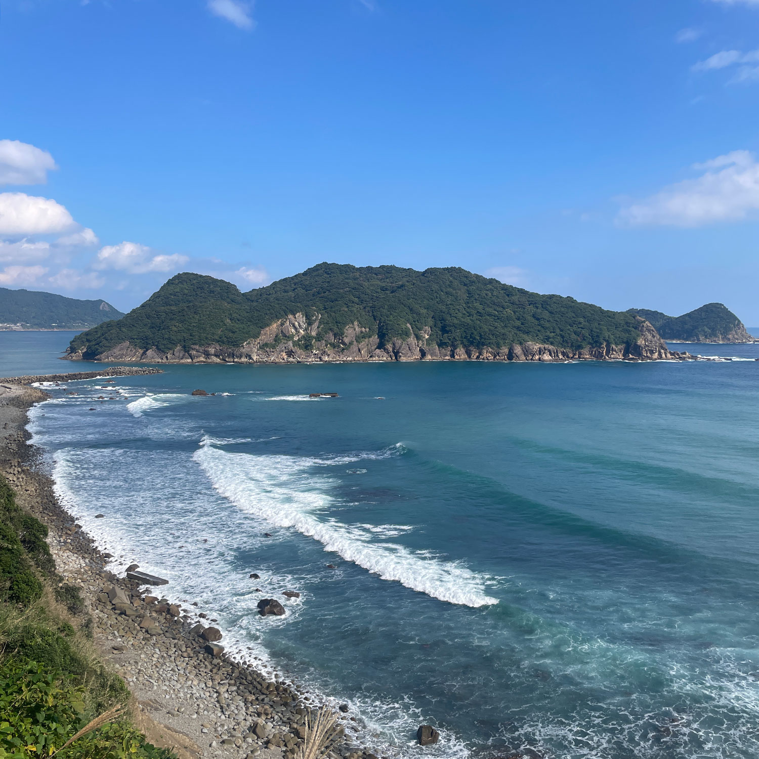 徐々に近づく幸島